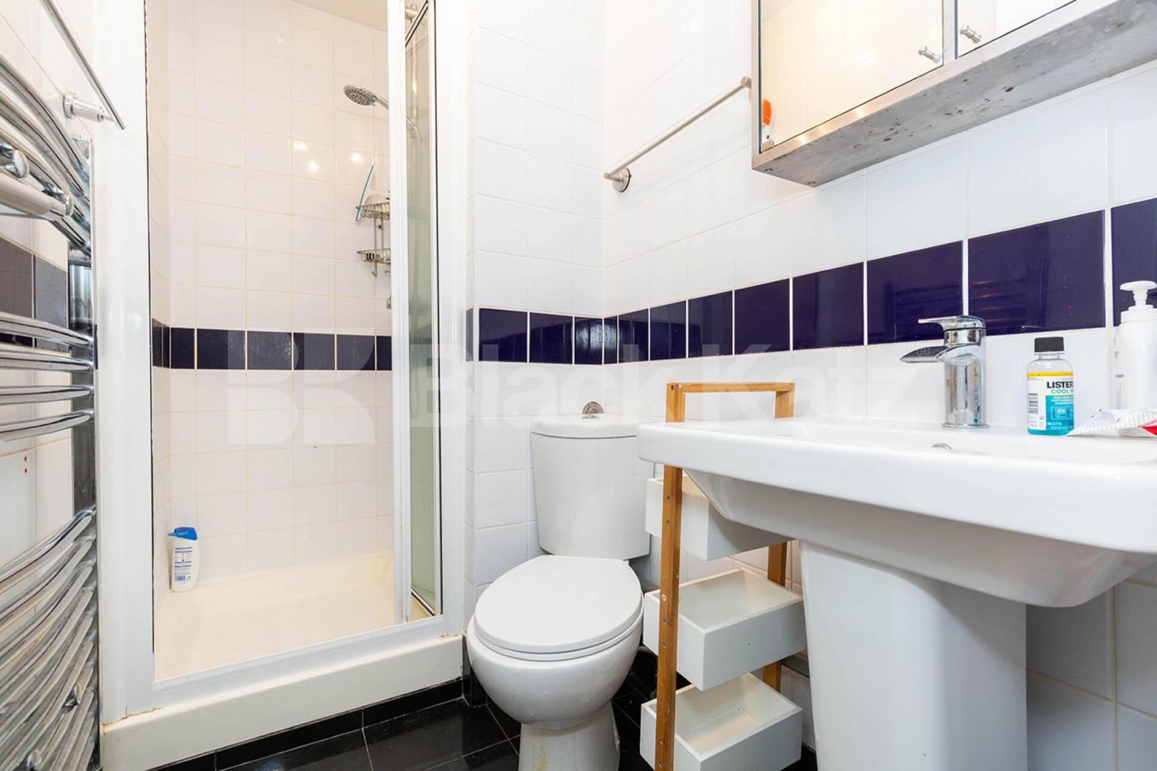 Stunning one bedroom flat set in a period conversion in the heart of Angel Paget Street, Angel / Clerkenwell